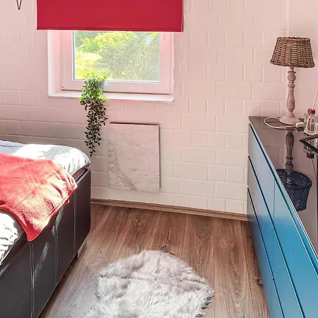 2 Bedroom Stunning In Lichtenberg *