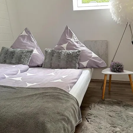 2 Bedroom Stunning In Lichtenberg